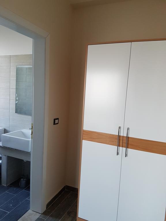 Vila Tatjana Pension Vuno Buitenkant foto